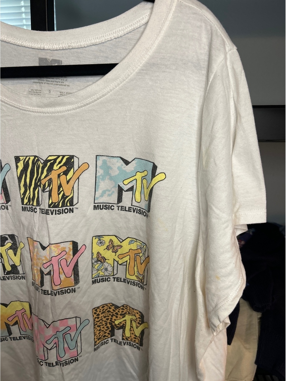 MTV Music Television White Graphic T-Shirt Size S